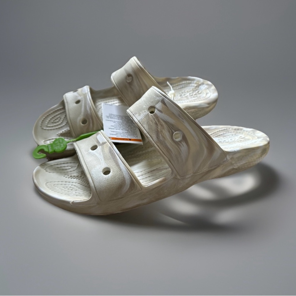 NEW ✨ Crocs Classic Clog Bone/Multi M11
